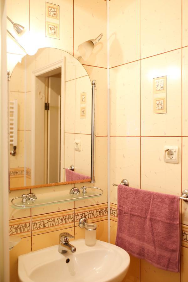 Apartment Near St. Elizabeth Church إلفيف المظهر الخارجي الصورة